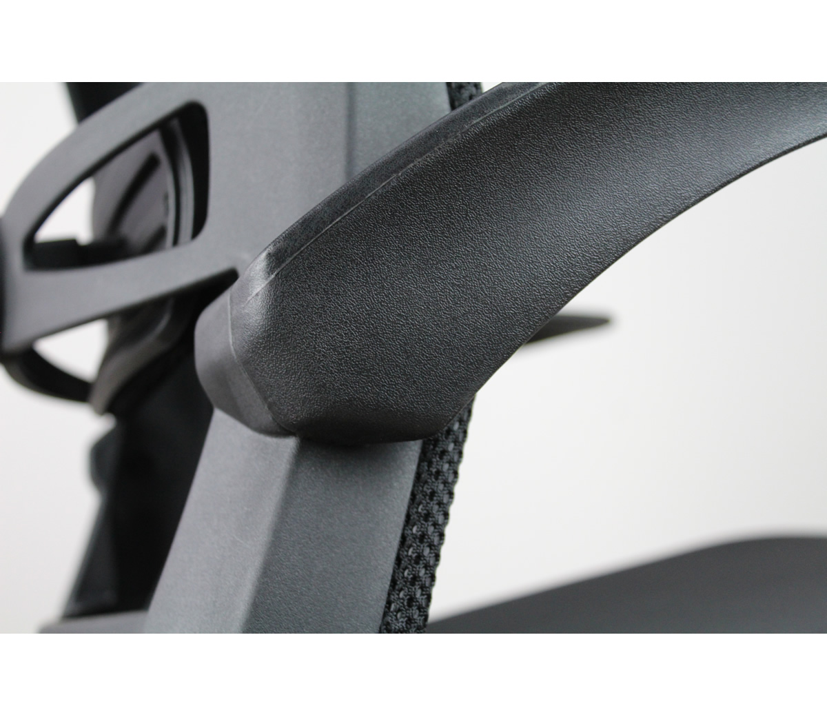 Silla ejecutiva malla samos con cabecera - Imagen 12